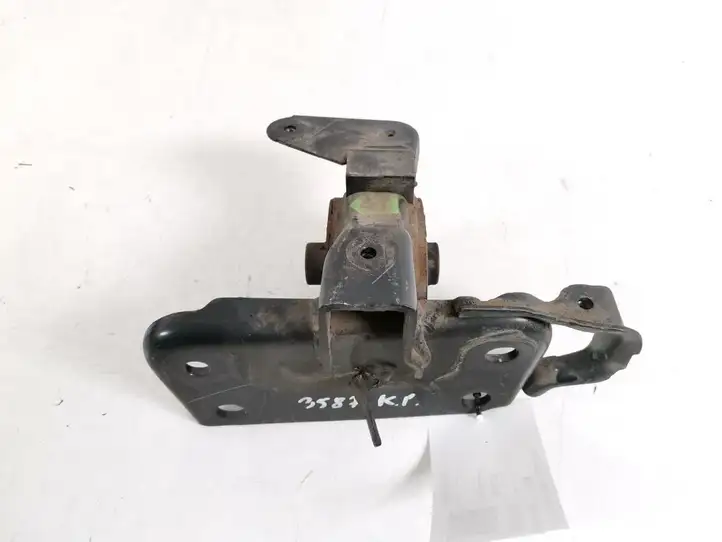 Toyota RAV 4 (XA30) (2006 - 2016) 12372-28220 Опора двигателя — фото 2