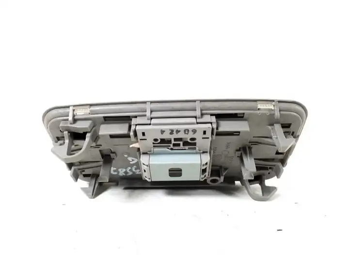 Toyota RAV 4 (XA30) (2006 - 2016) 81240-52040 Задняя подсветка — фото 2