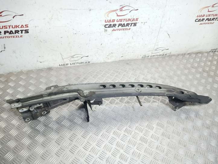 Porsche Cayenne (9PA) (2002 - 2010)  7L5805175A Держатель крыла