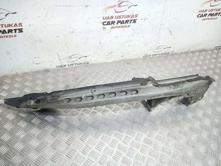 Porsche Cayenne (9PA) (2002 - 2010)  7L5805175A Держатель крыла