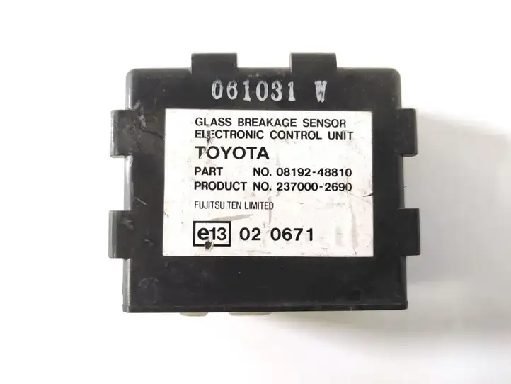 Toyota RAV 4 (XA30) (2006 - 2016) 08192-48810 Другое реле — фото 1