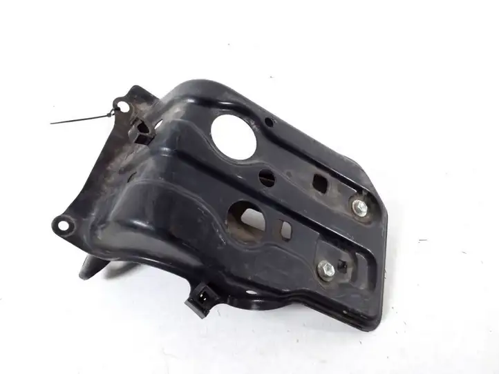 Toyota RAV 4 (XA30) (2006 - 2016) 74411-42020 Держатель аккумулятора — фото 1