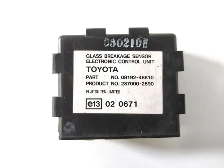 Toyota RAV 4 (XA30) (2006 - 2016) 08192-48810 Другое реле — фото 1