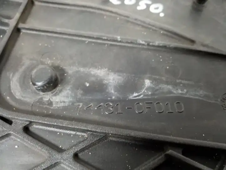 Toyota Corolla Verso AR10 (2004 - 2009) 74431-0F010 Держатель аккумулятора — фото 3