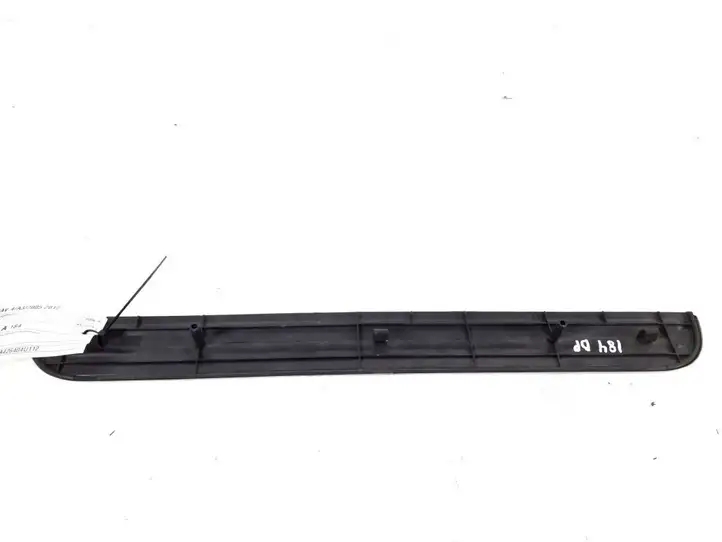 Toyota RAV 4 (XA30) (2006 - 2016) 67911-42030 Внутренняя отделка переднего порога — фото 3