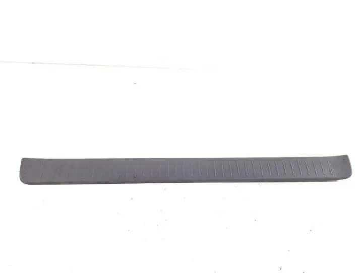 Toyota Avensis Verso (2001 - 2004) 67911-44040 Внутренняя отделка переднего порога — фото 1