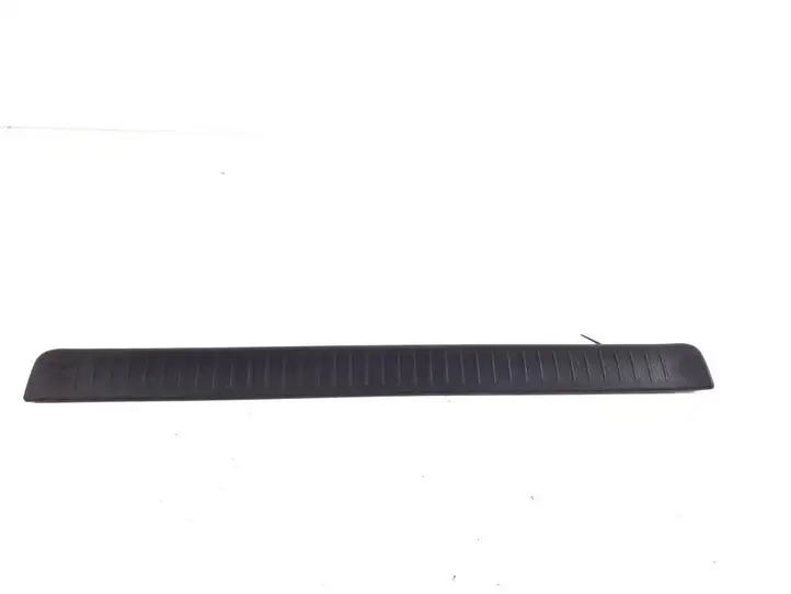 Toyota Avensis Verso (2001 - 2004) 67912-44040 Внутренняя отделка переднего порога — фото 1
