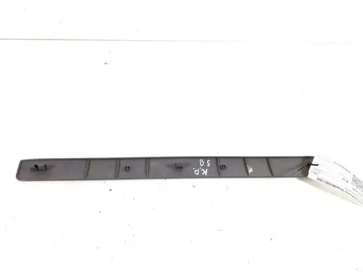 Toyota Avensis Verso (2001 - 2004) 67912-44040 Внутренняя отделка переднего порога — фото 2