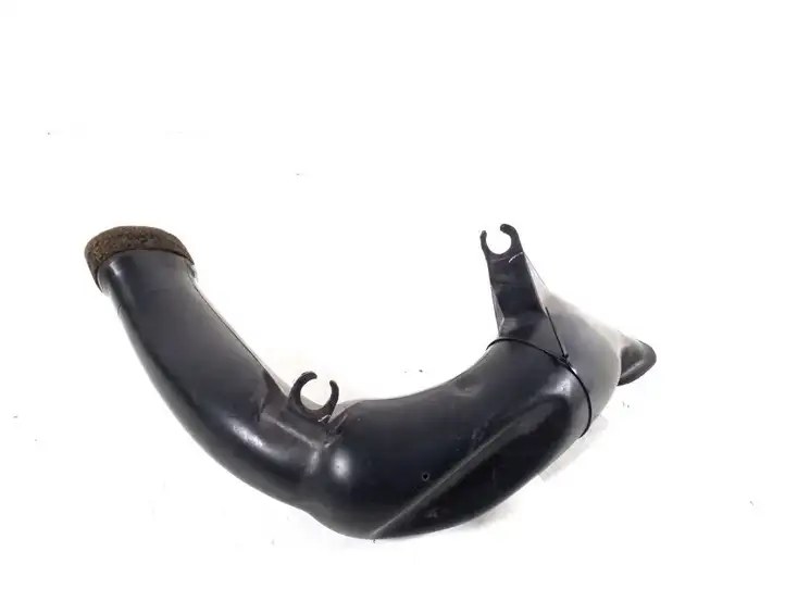 Toyota Avensis Verso (2001 - 2004) 52811-44100 Детали воздухозаборника — фото 2