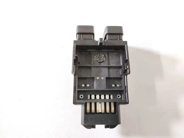 Lexus IS 220D-250-350 (2005 - 2010) 84840-33080 Другие включатели / ручки/ переключатели — фото 2