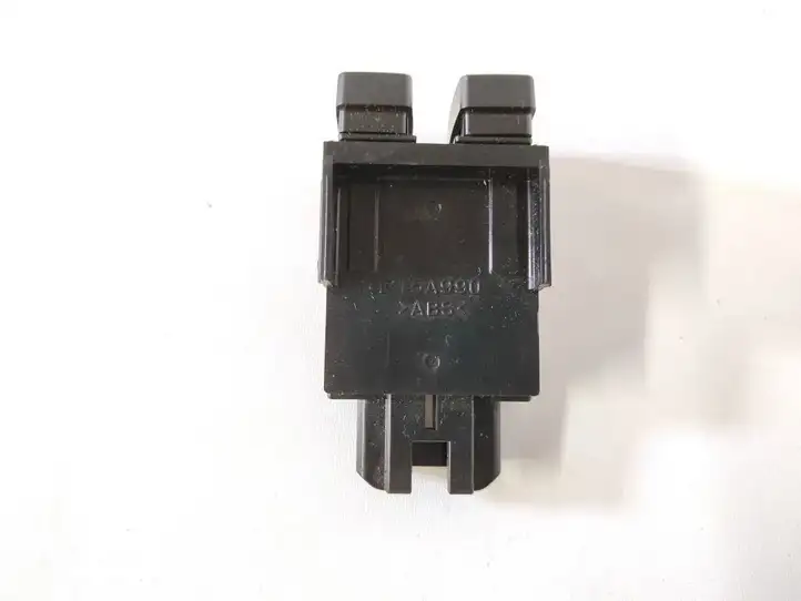 Lexus IS 220D-250-350 (2005 - 2010) 84840-33080 Другие включатели / ручки/ переключатели — фото 3