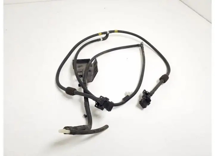 Lexus IS 220D-250-350 (2005 - 2010) 85381-30110 Форсунка омывателя лобового стекла — фото 2