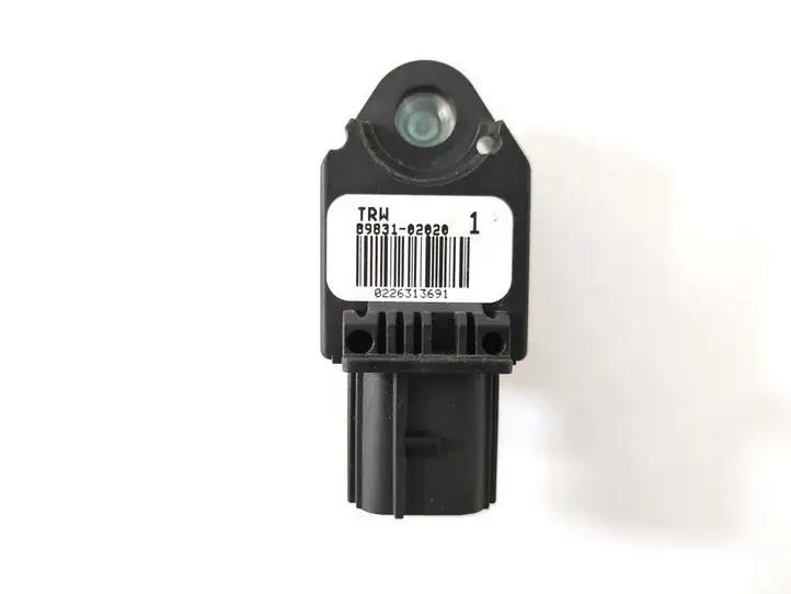 Lexus IS 220D-250-350 (2005 - 2010) 89831-02020 Датчик удара SRS — фото 1