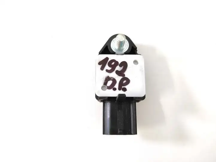 Lexus IS 220D-250-350 (2005 - 2010) 89831-02020 Датчик удара SRS — фото 3