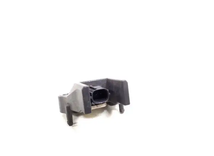 Lexus IS 220D-250-350 (2005 - 2010) 89173-53040 Датчик удара SRS — фото 2