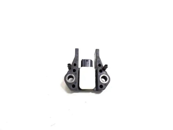 Lexus IS 220D-250-350 (2005 - 2010) 89173-53040 Датчик удара SRS — фото 3