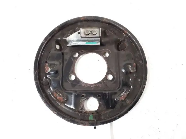 Toyota Yaris (2012 - 2014) 47043-09020 Защитный кожух заднего тормозного диска — фото 1