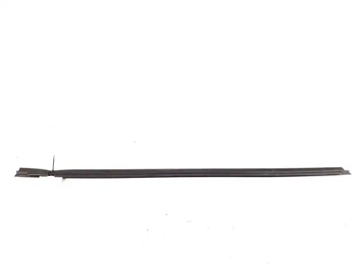 Toyota Yaris (2005 - 2009) 68210-52130 Накладка стекла передней двери — фото 2