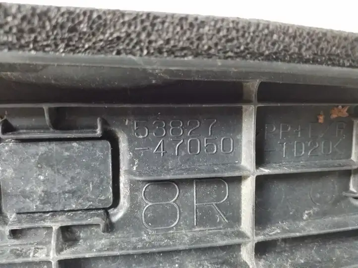 Toyota Prius Prime (2017 - ) 53827-47050 Другая часть кузова — фото 2