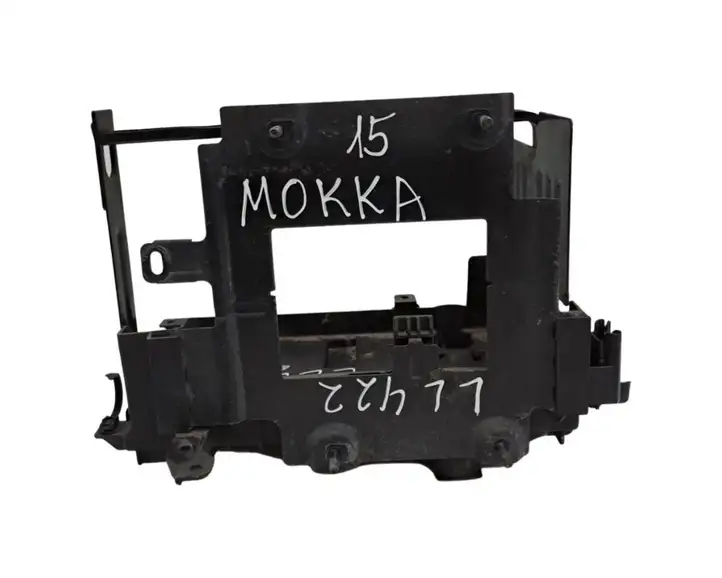 Opel Mokka (2012 - 2016) 42401012 Площадка аккумулятора — фото 3