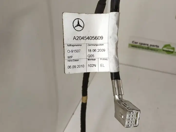 Mercedes-Benz C W204 (2007 - 2014) Магнитола / мультимедийная система — фото 5