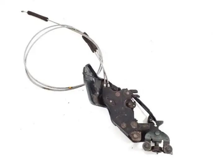 Toyota Previa (XR30, XR40) II (2000 - 2006) 68029-28030 Другая деталь раздвижной двери — фото 1