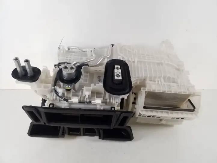 Toyota Prius Prime (2017 - ) 87050-47420 Комплект системы вентиляции салона — фото 1