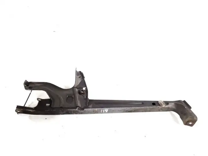 Toyota Corolla Verso E121 (2001 - 2004) 53208-13050 Кронштейн панели радиатора — фото 1