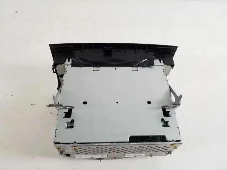Toyota Corolla Verso E121 (2001 - 2004) 86120-13060 Магнитола / мультимедийная система — фото 4