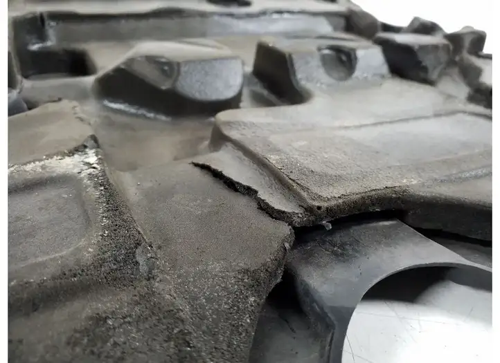 Toyota RAV 4 (XA20) (2000 - 2005) 12611-27050 Крышка двигателя декоративная — фото 2