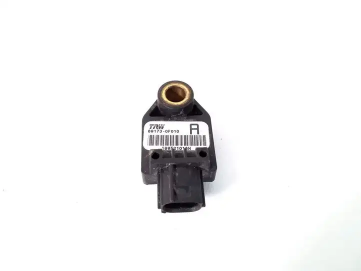 Toyota Corolla Verso AR10 (2004 - 2009) 89173-0F010 Датчик удара SRS — фото 1
