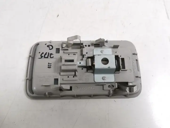 Toyota Corolla Verso AR10 (2004 - 2009) 81240-12070 Задняя подсветка — фото 2