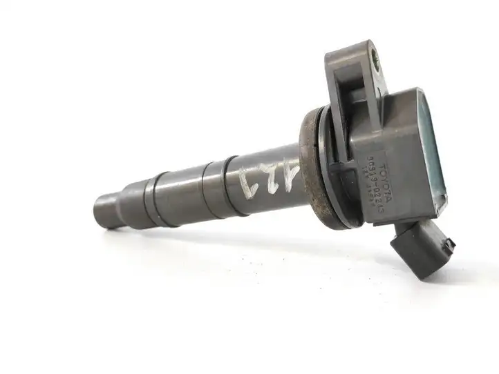 Toyota RAV 4 (XA20) (2000 - 2005) 90919-02243 Катушка зажигания — фото 1