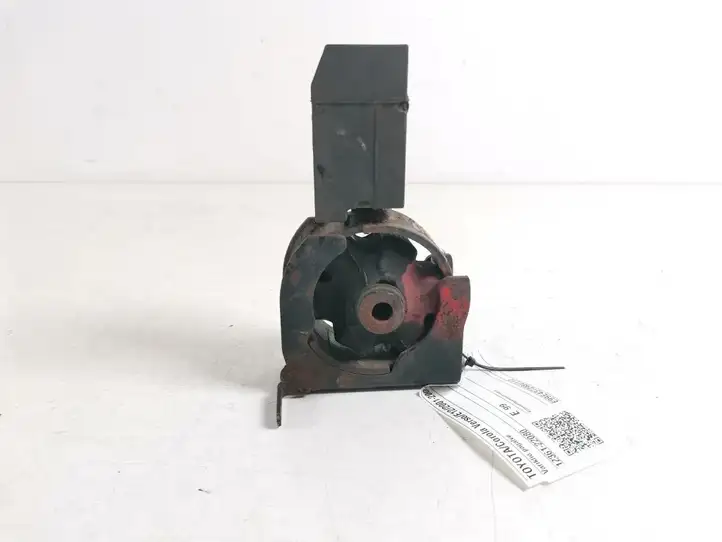 Toyota Corolla Verso E121 (2001 - 2004) 12361-22080 Опора двигателя — фото 1