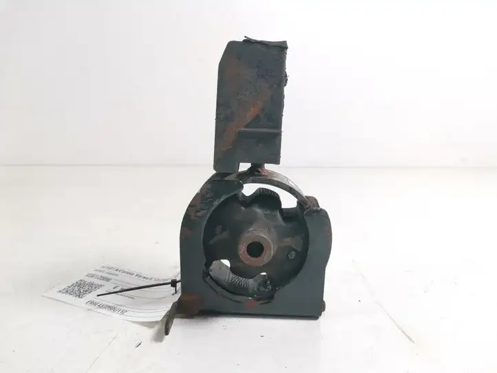 Toyota Corolla Verso E121 (2001 - 2004) 12361-22090 Опора двигателя — фото 1