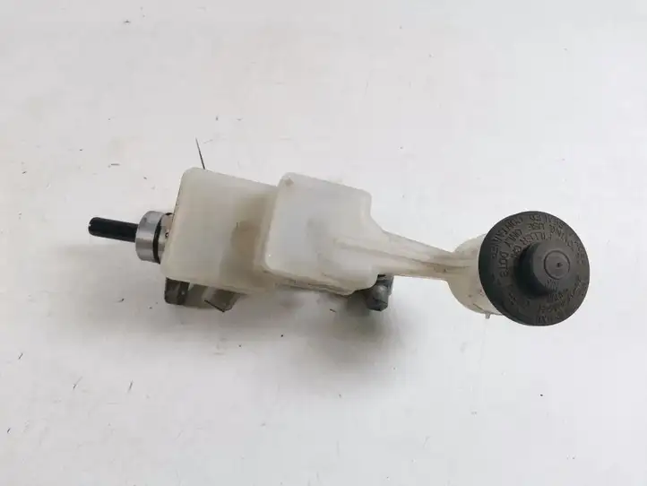 Toyota Corolla Verso E121 (2001 - 2004) 47201-13110 Главный тормозной цилиндр — фото 3