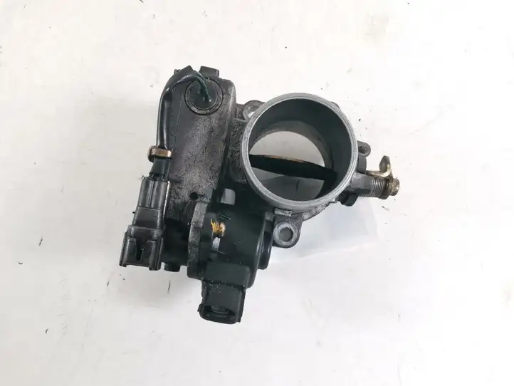 Toyota Corolla Verso E121 (2001 - 2004) 26100-27020 Дроссельная заслонка — фото 1