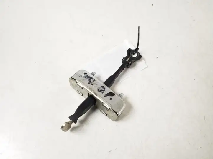 Toyota Corolla Verso AR10 (2004 - 2009) 68610-64010 Ограничитель двери — фото 2