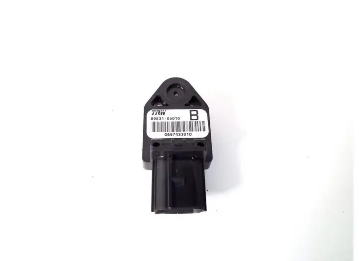 Toyota Corolla Verso AR10 (2004 - 2009) 89831-05010 Датчик удара SRS — фото 1