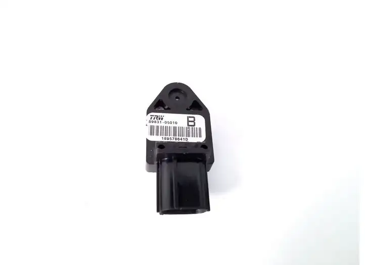 Toyota Corolla Verso AR10 (2004 - 2009) 89831-05010 Датчик удара SRS — фото 1