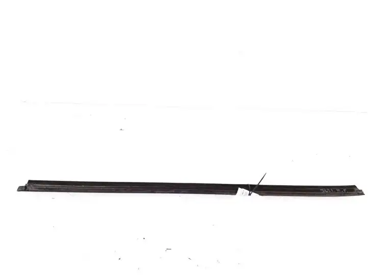 Toyota Hilux (AN10, AN20, AN30) (2004 - 2008) 68162-0K010 Накладка стекла передней двери — фото 3