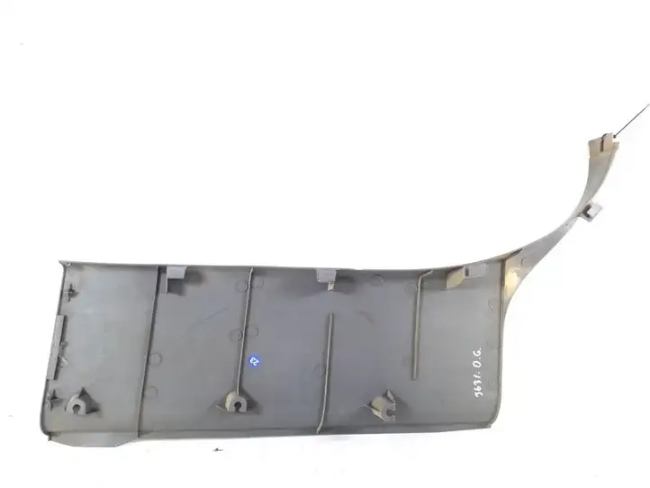 Toyota Hilux (AN10, AN20, AN30) (2004 - 2008) 62513-0K020 Верхняя обшивка стойки D — фото 2