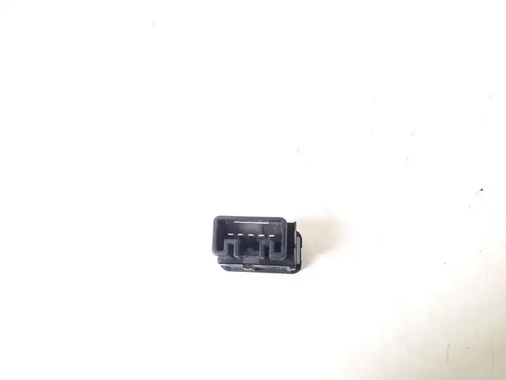 Toyota Hilux (AN10, AN20, AN30) (2004 - 2008) 84790-0K010 Кнопка обогрева стекла — фото 2