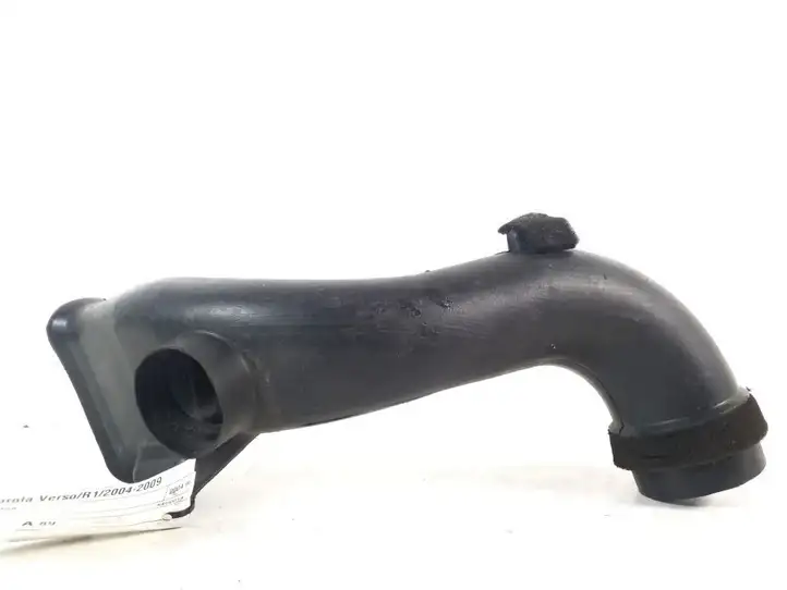 Toyota Corolla Verso AR10 (2004 - 2009) 17751-0D130 Детали воздухозаборника — фото 3
