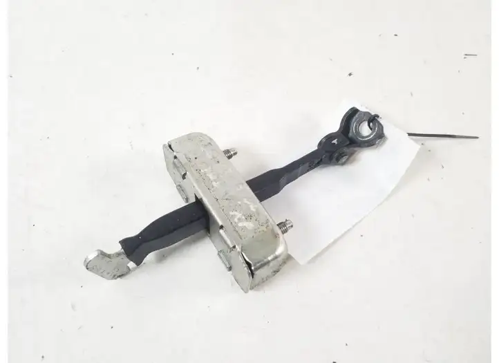 Toyota Corolla Verso AR10 (2004 - 2009) 68620-64010 Ограничитель двери — фото 1