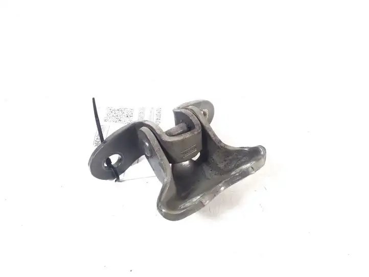 Toyota Corolla Verso AR10 (2004 - 2009) 68740-0F010 Нижняя петля передней двери — фото 1