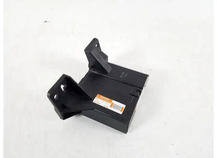 Toyota Corolla Verso AR10 (2004 - 2009) 88650-0F030 Модуль управления кондиционером — фото 1