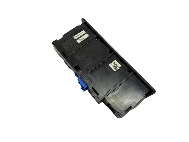 Mercedes-Benz C W205 (2014 - 2021)  A2058200126 Разъем USB