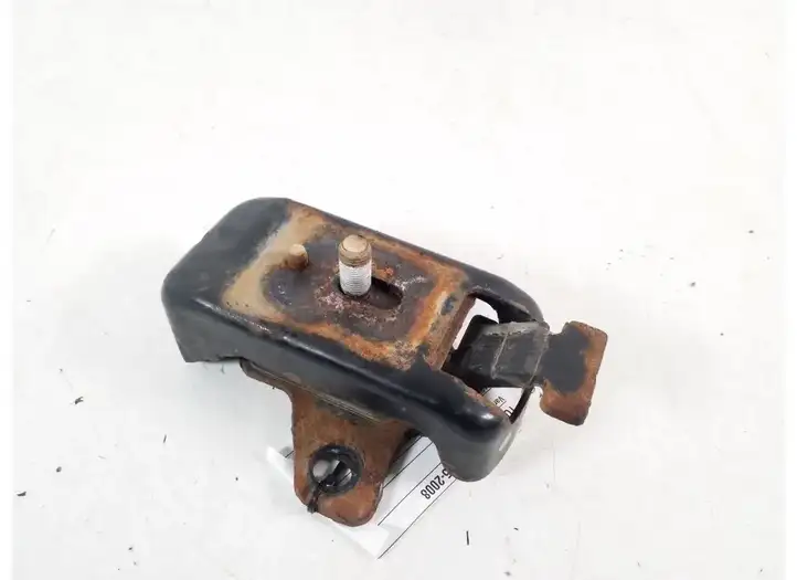 Toyota Hilux (AN10, AN20, AN30) (2004 - 2008) 12361-0L030 Опора двигателя — фото 1