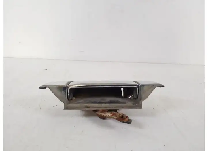 Toyota Hilux (AN10, AN20, AN30) (2004 - 2008) 69090-89101 Ручка багажной двери — фото 4